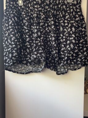 Celebrity Pink Black Skirt with White Floral Pattern